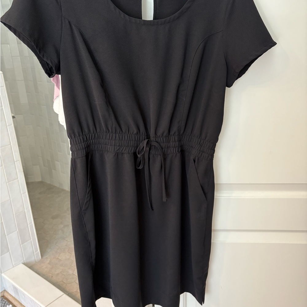 Set of 32 Degrees dresses